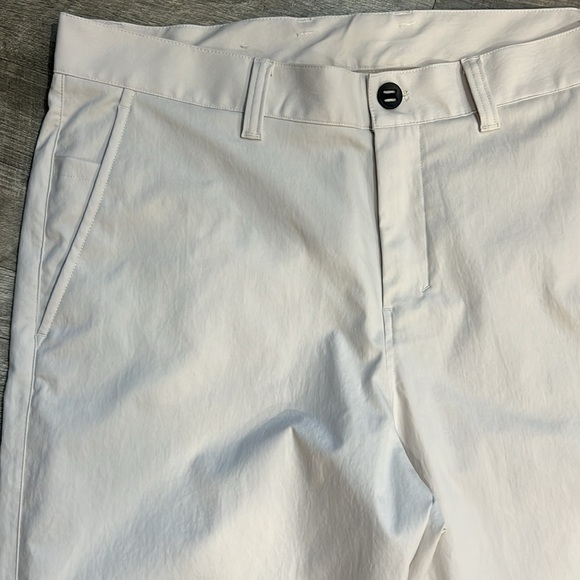 Lululemon Relaxed-Tapered Smooth Twill Trouser - Picture 10 of 14